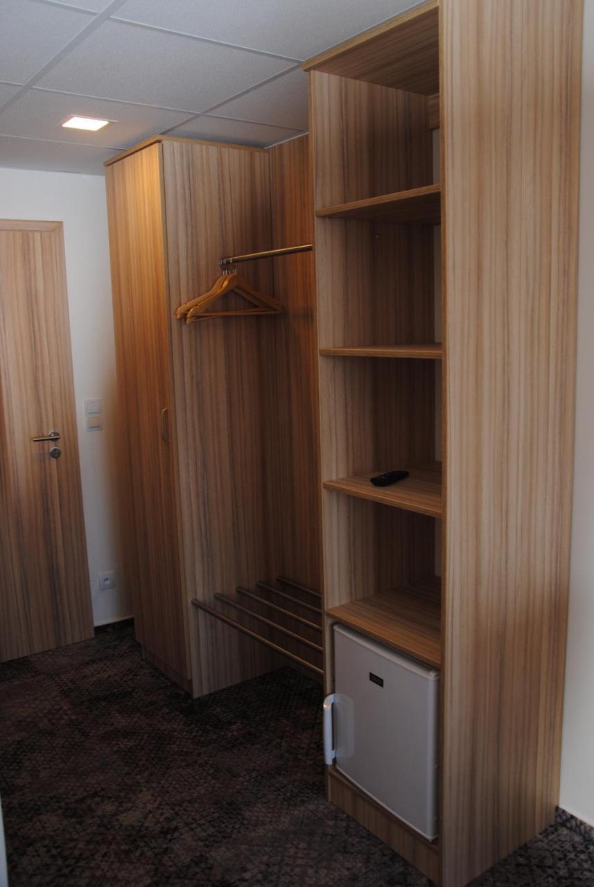 Hotel Labe Пардубице Экстерьер фото